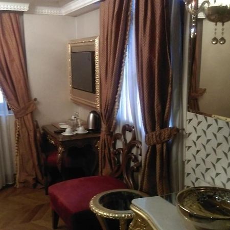 Su Merdum Istanbul Exterior foto